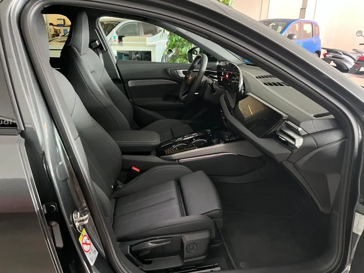 Audi A5 Avant nuova a Milano (14)
