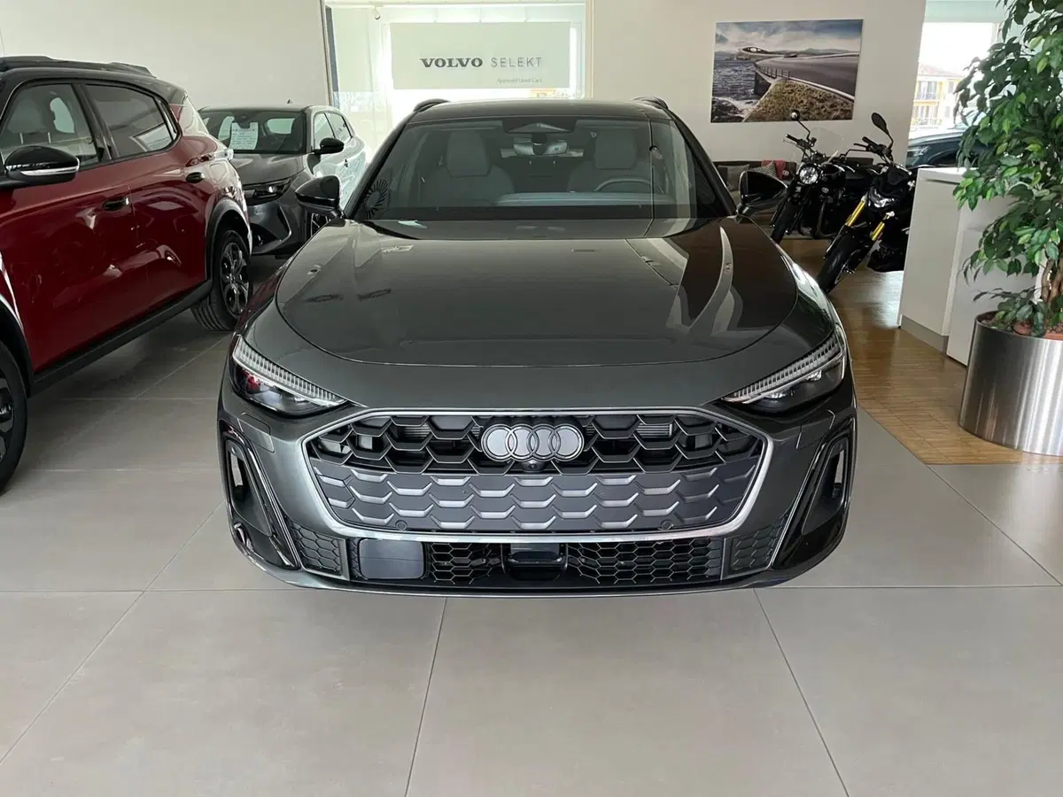 Audi A5 Avant nuova a Milano (2)