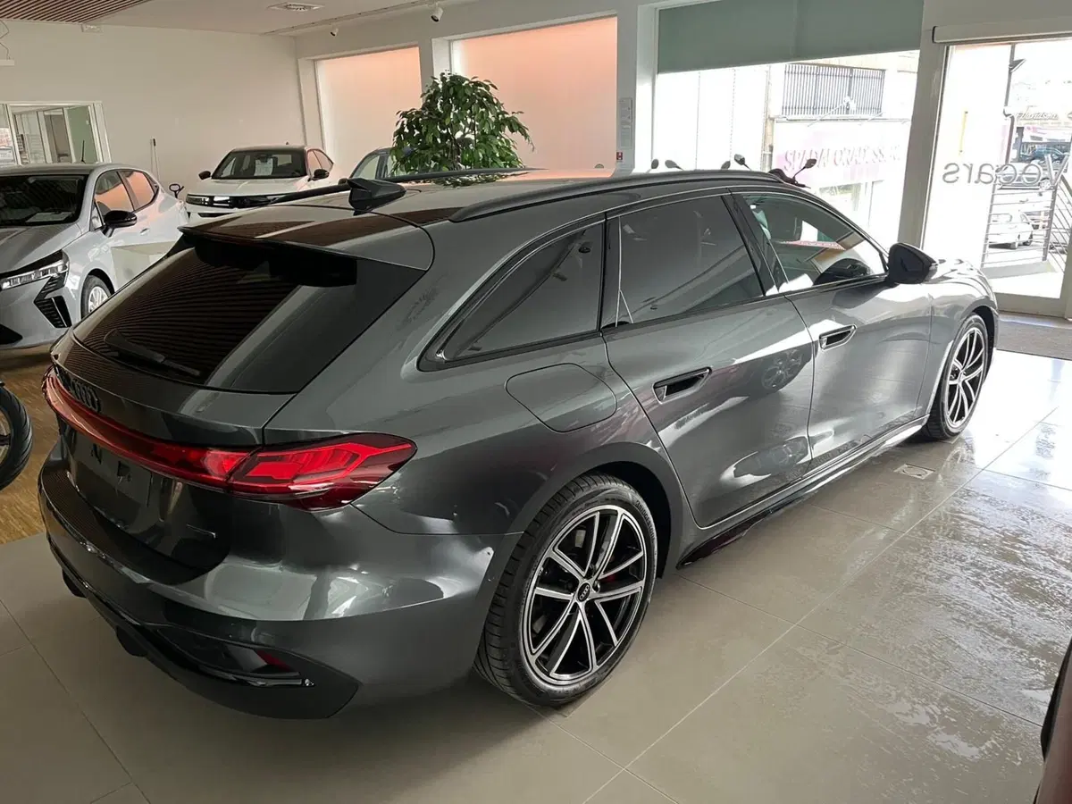 Audi A5 Avant nuova a Milano (5)
