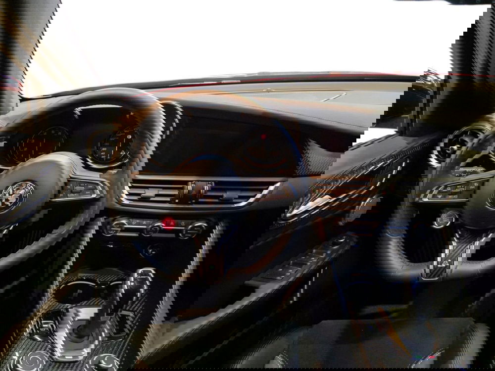 Alfa Romeo Giulia usata a Pistoia (8)