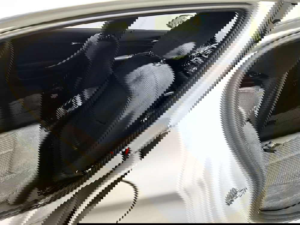 BMW Serie 1 5p. usata a Milano (14)