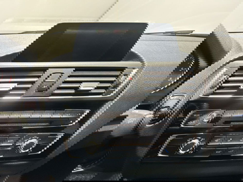 BMW Serie 1 5p. usata a Milano (18)