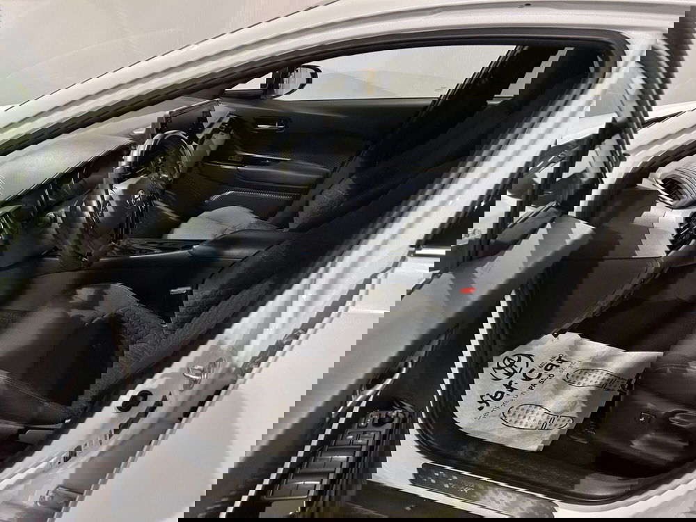 Toyota Toyota C-HR usata a Milano (10)