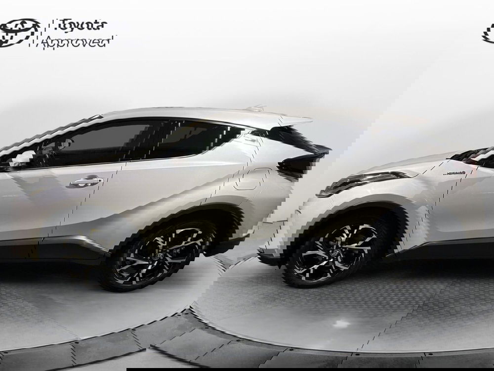 Toyota Toyota C-HR usata a Milano (3)