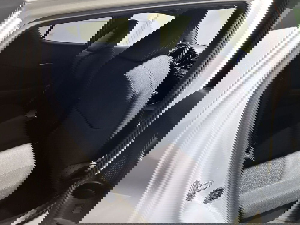 Toyota Toyota C-HR usata a Milano (7)