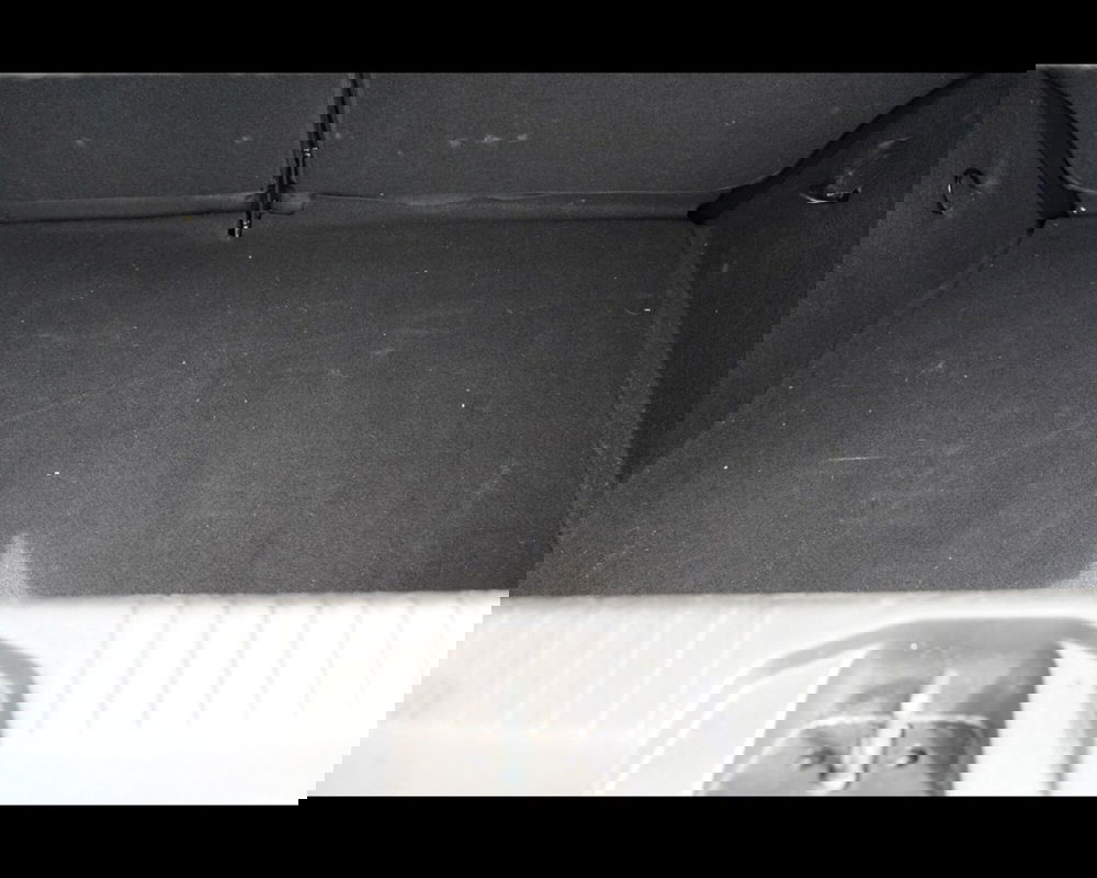 Renault Clio usata a Venezia (15)