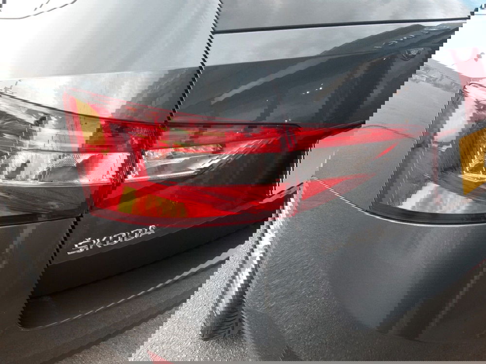 Skoda Superb Station Wagon usata a Chieti (10)