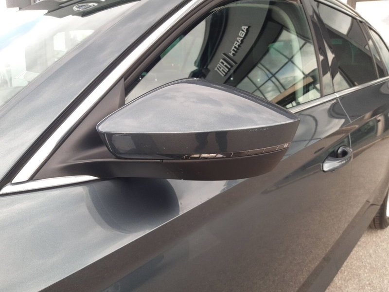 Skoda Superb Station Wagon usata a Chieti (12)