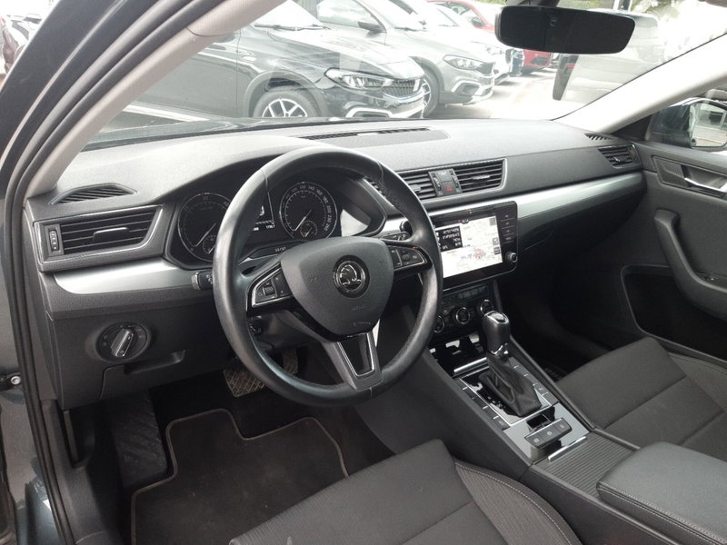 Skoda Superb Station Wagon usata a Chieti (17)