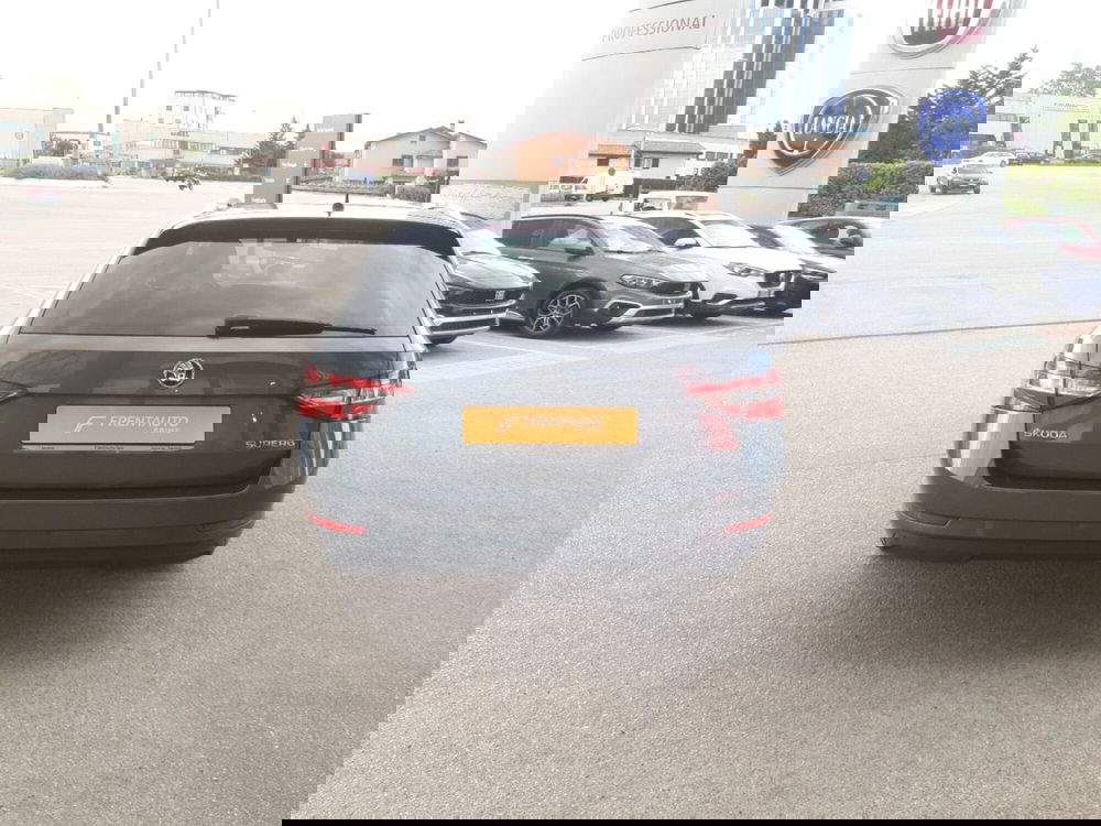Skoda Superb Station Wagon usata a Chieti (4)