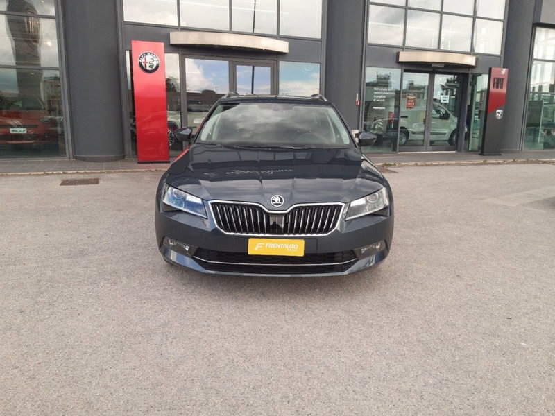 Skoda Superb Station Wagon usata a Chieti (5)