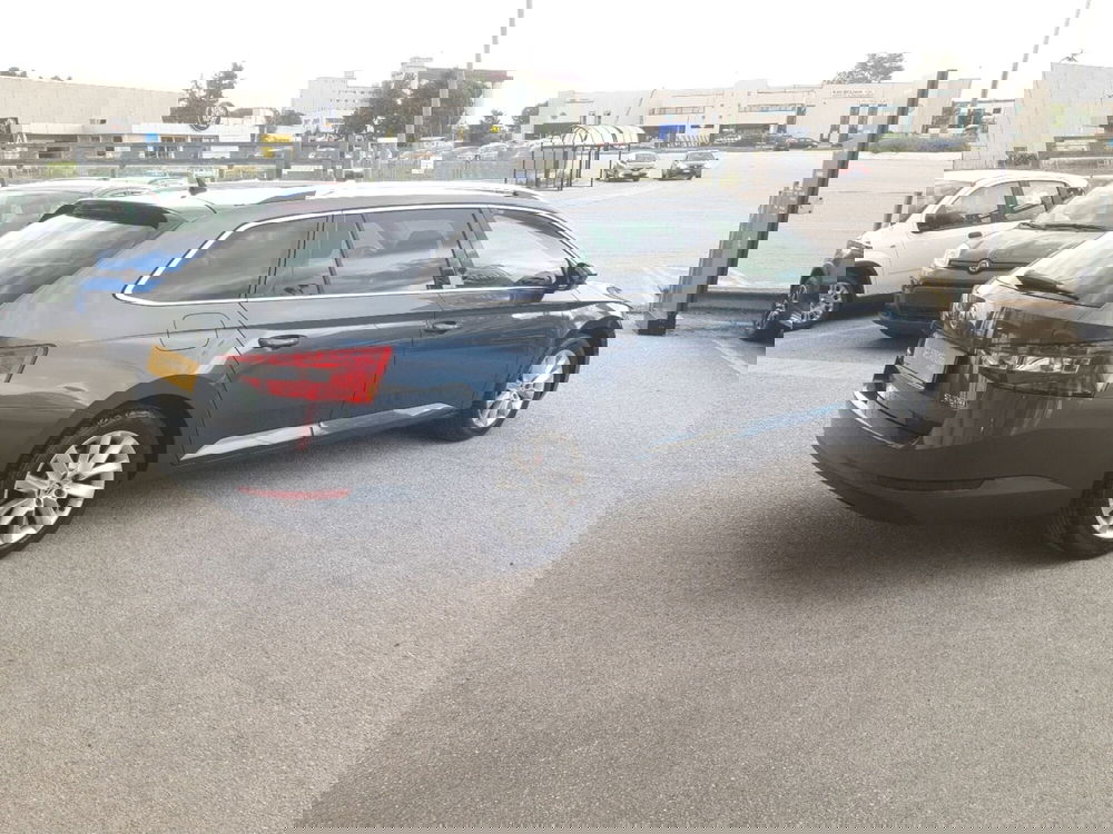 Skoda Superb Station Wagon usata a Chieti (6)