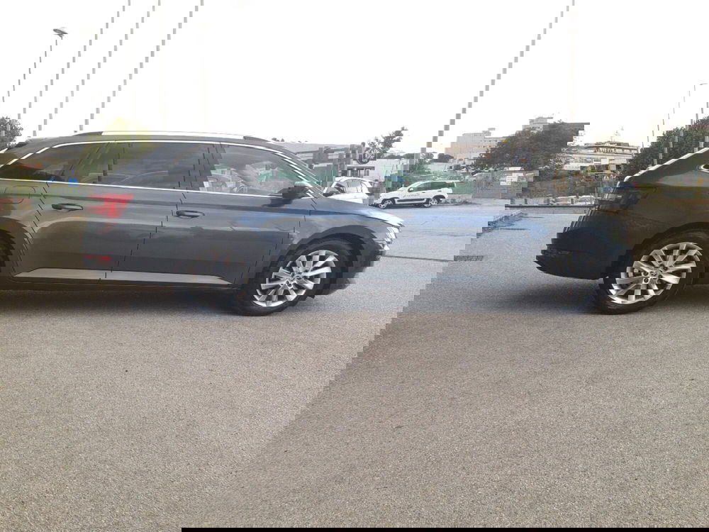 Skoda Superb Station Wagon usata a Chieti (7)