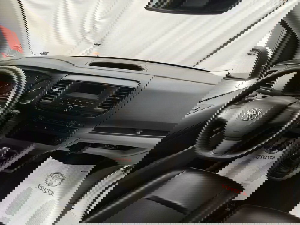 Toyota Proace usata a Roma (9)