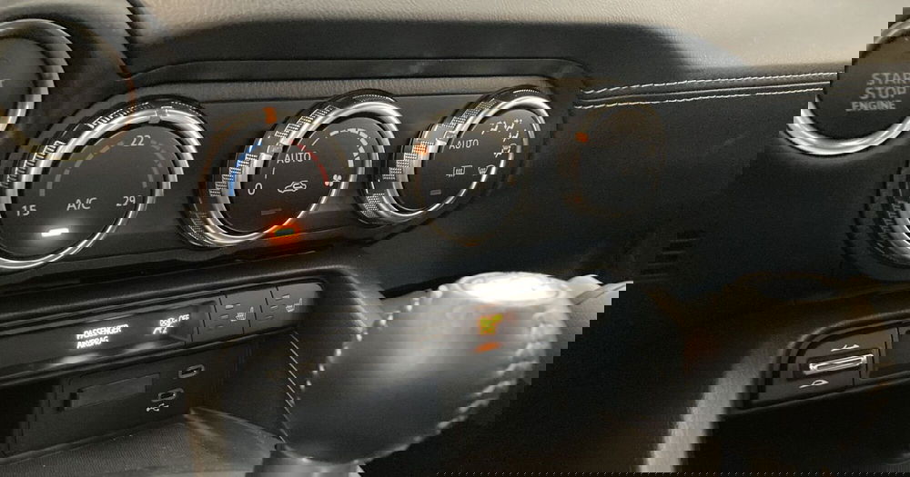 Mazda MX-5 nuova a Pavia (16)