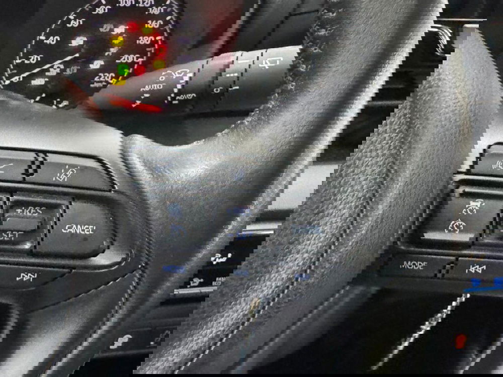 Mazda Mazda2 Hybrid usata a Como (11)