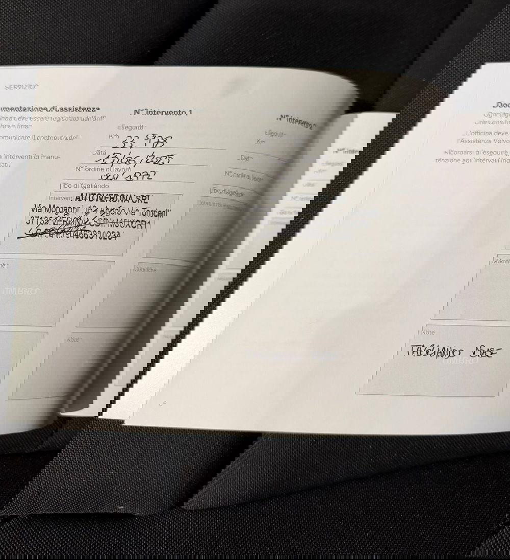 Volvo XC40 usata a Parma (11)