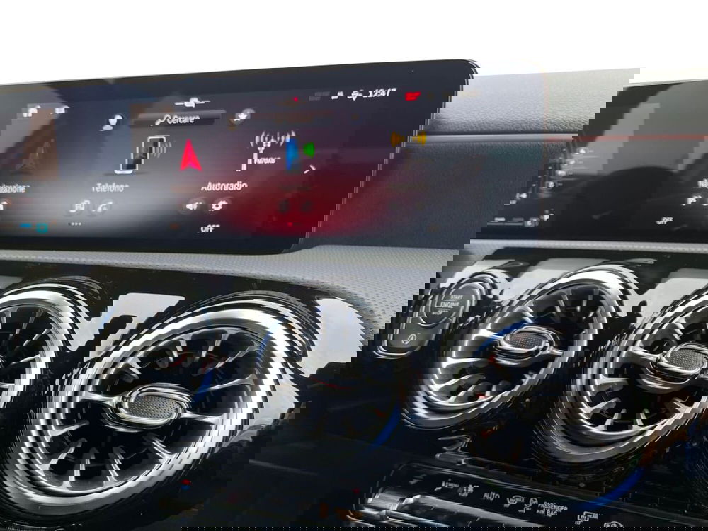 Mercedes-Benz Classe A usata a Bari (12)