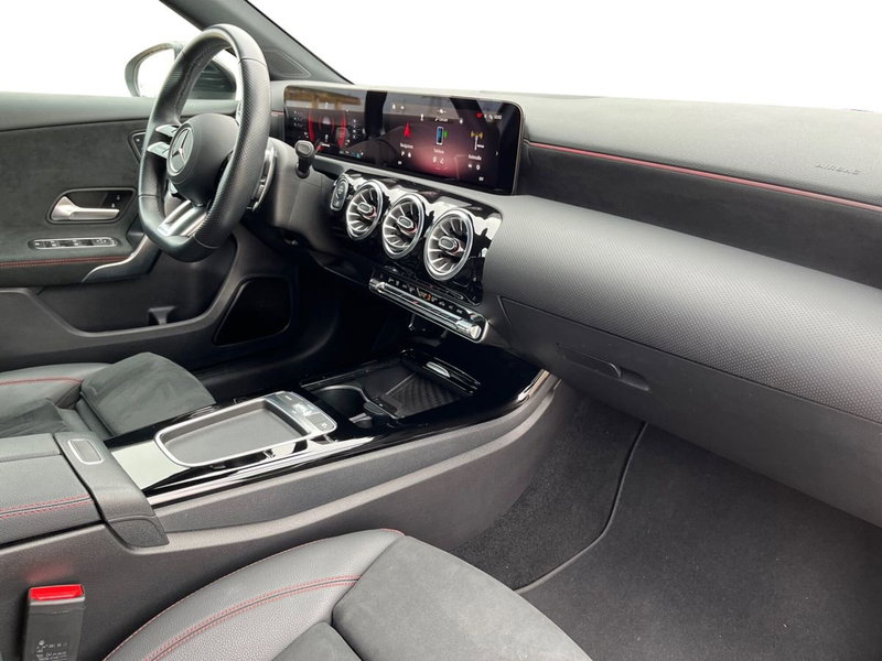 Mercedes-Benz Classe A usata a Bari (15)