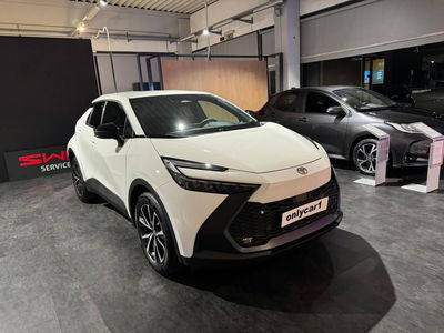 Toyota Toyota C-HR 2.0 phev Trend fwd e-cvt nuova a Poggio Renatico