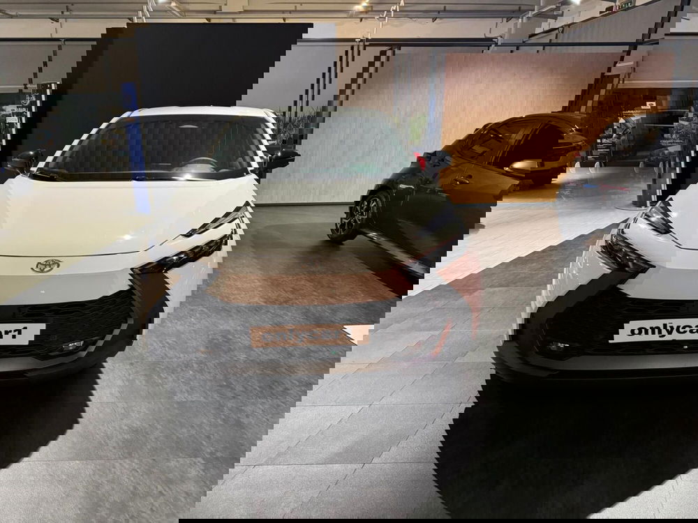 Toyota Toyota C-HR nuova a Ferrara (3)