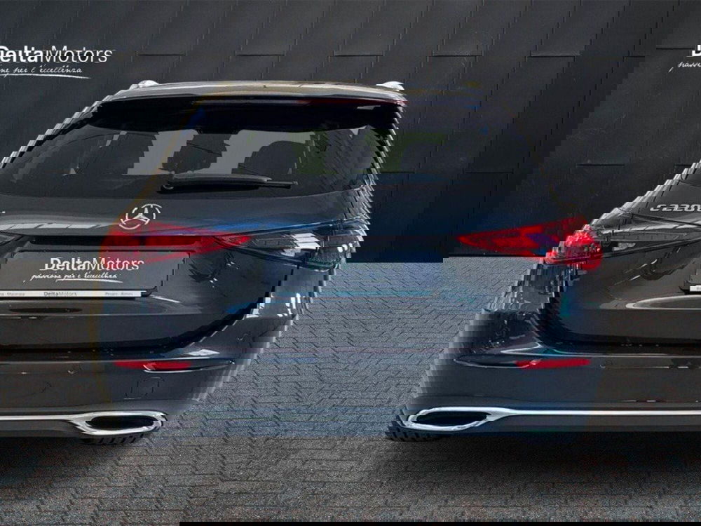 Mercedes-Benz Classe C Station Wagon nuova a Rimini (4)