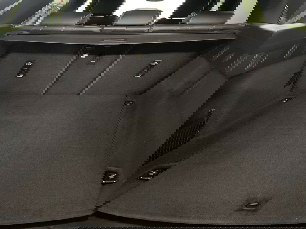 Land Rover Range Rover Velar usata a Macerata (7)