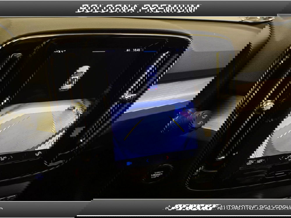 Volvo XC40 usata a Bologna (11)