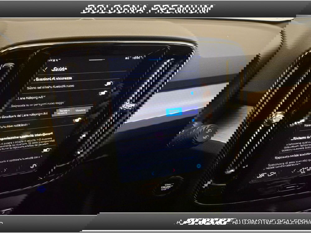 Volvo XC40 usata a Bologna (13)