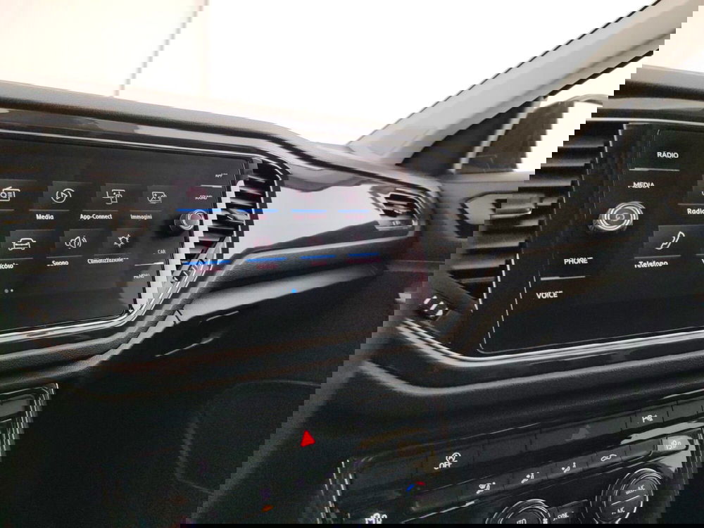 Volkswagen T-Roc usata a Massa-Carrara (17)