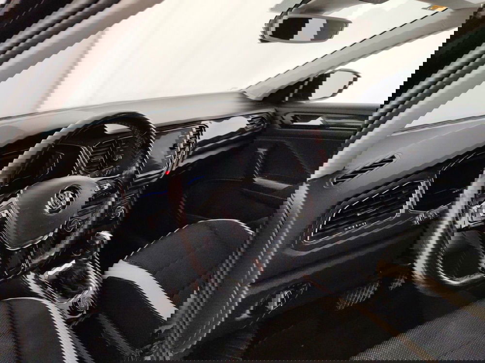 Volkswagen T-Roc usata a Massa-Carrara (8)