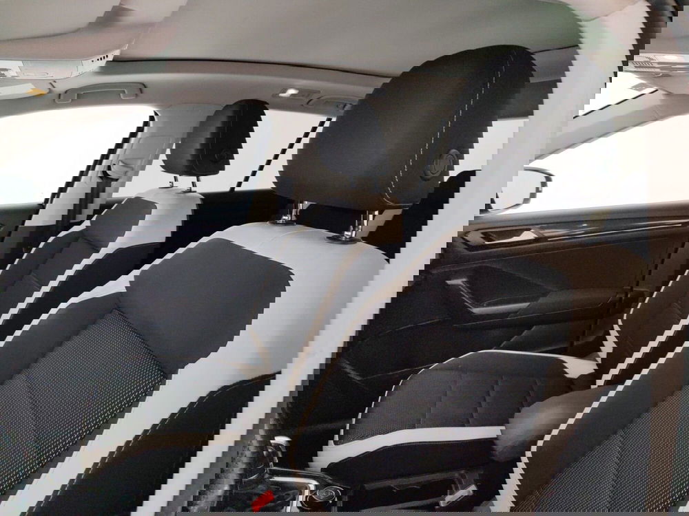 Volkswagen T-Roc usata a Massa-Carrara (9)