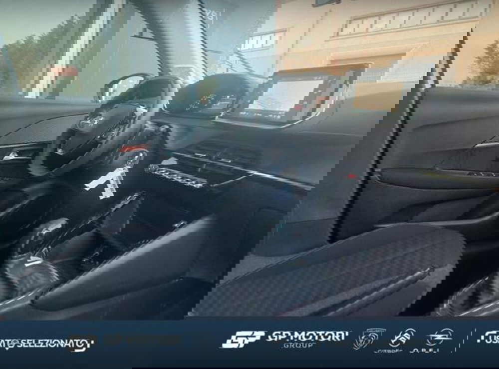 Peugeot 208 usata a Caserta (9)