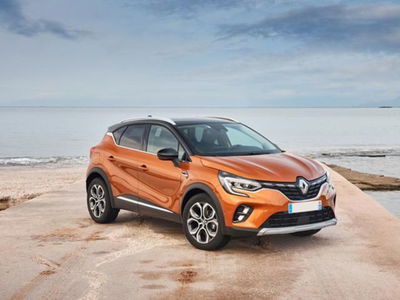 Renault Captur Blue dCi 95 CV Intens del 2020 usata a Vitulazio