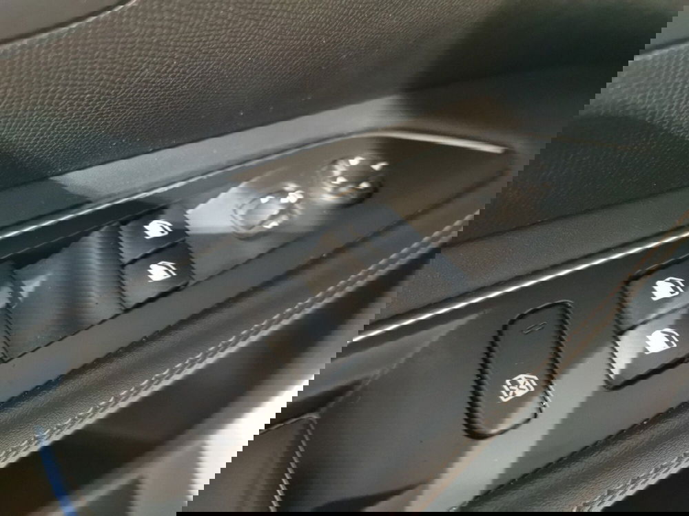 Peugeot 3008 usata a Taranto (18)