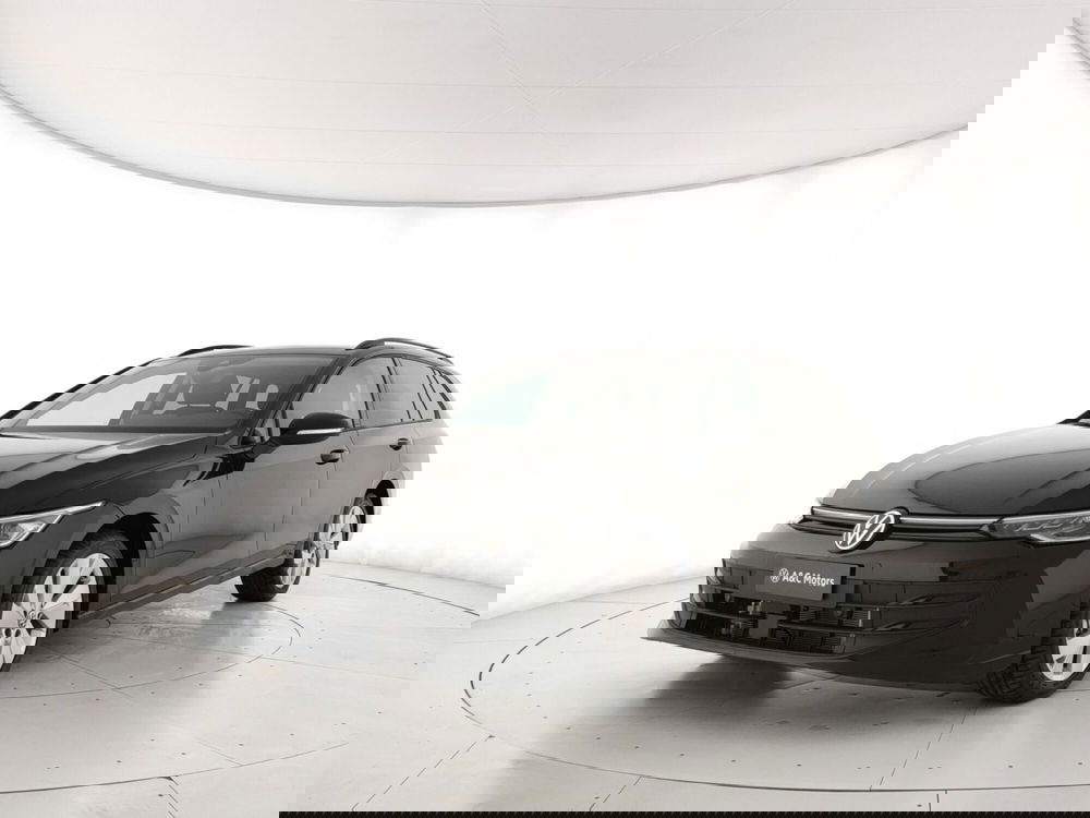 Volkswagen Golf Variant usata a Napoli