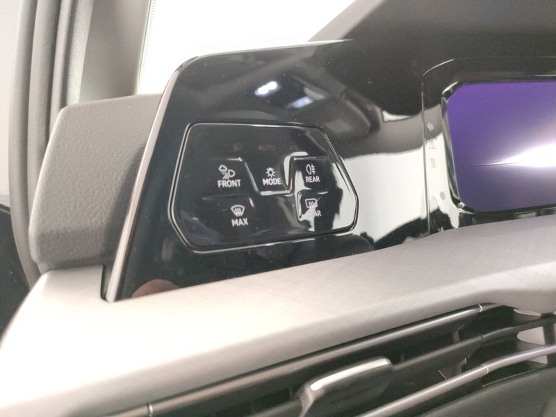 Volkswagen Golf Variant usata a Napoli (12)