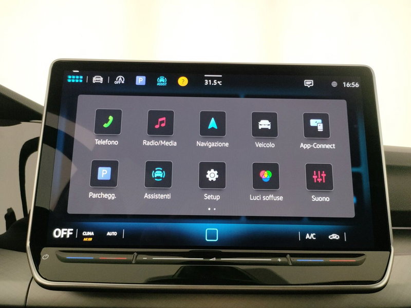 Volkswagen Golf Variant usata a Napoli (13)