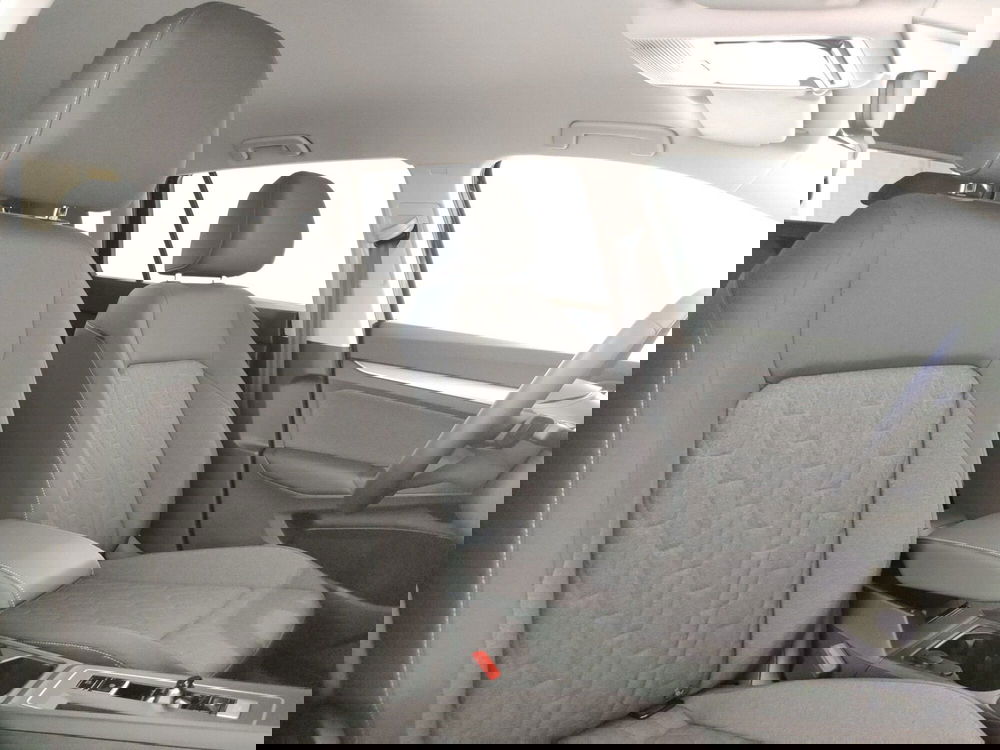 Volkswagen Golf Variant usata a Napoli (9)