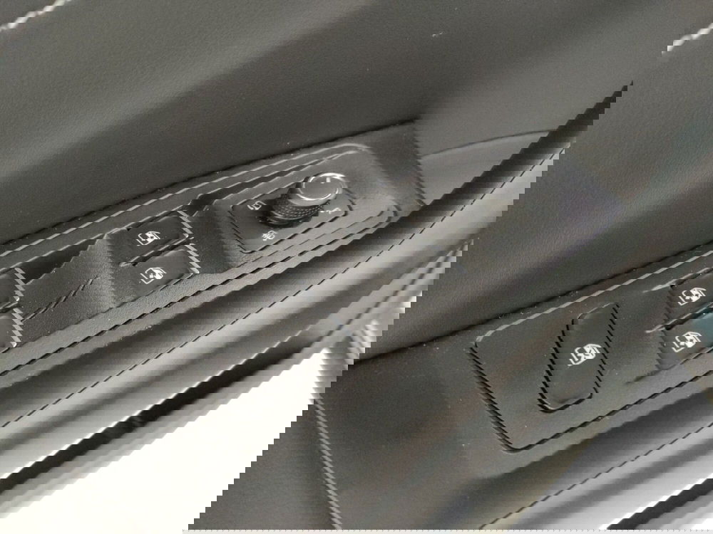 Volkswagen T-Roc usata a Napoli (12)