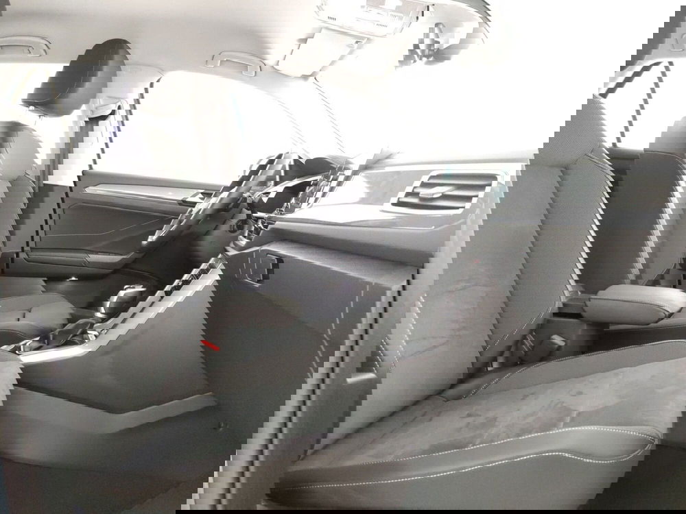 Volkswagen T-Roc usata a Napoli (8)