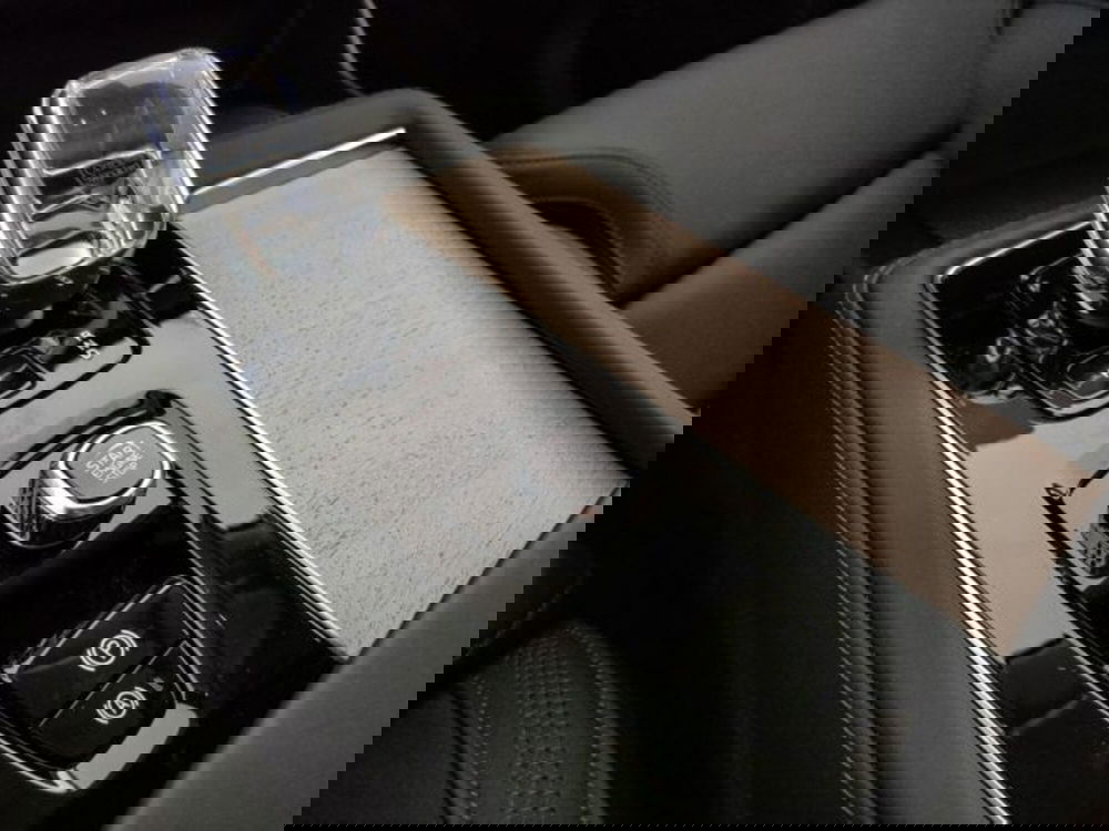 Volvo XC90 usata a Modena (16)