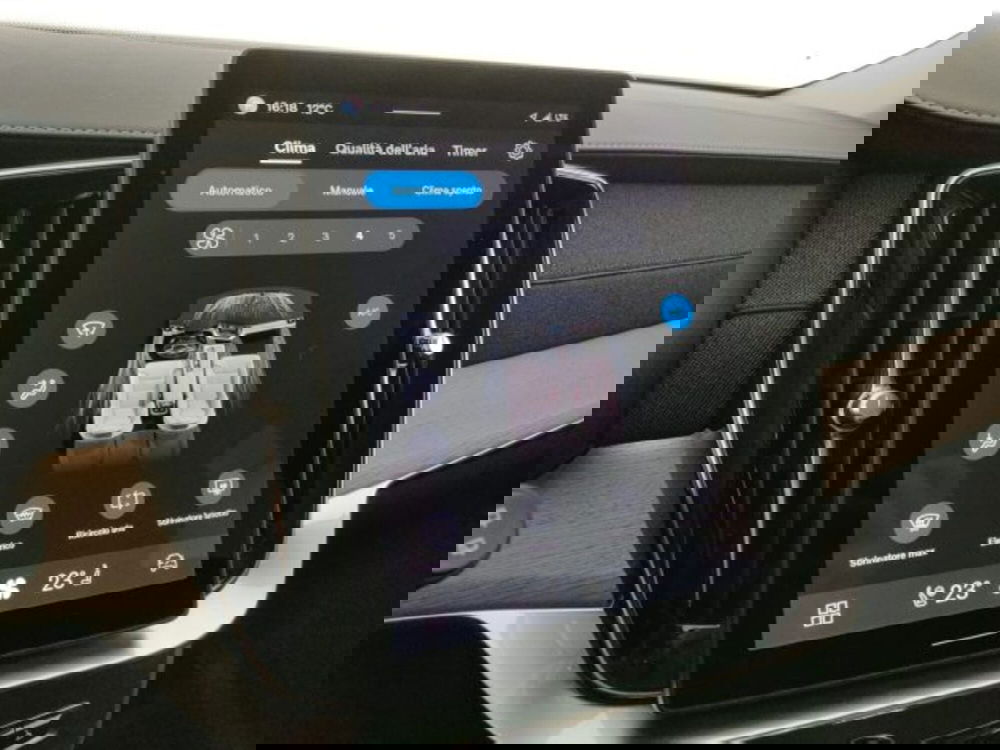 Volvo XC90 usata a Modena (13)