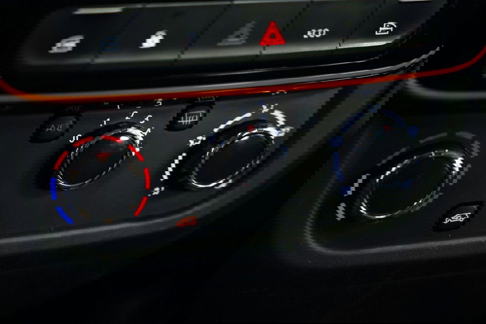 Dacia Spring usata a Varese (16)