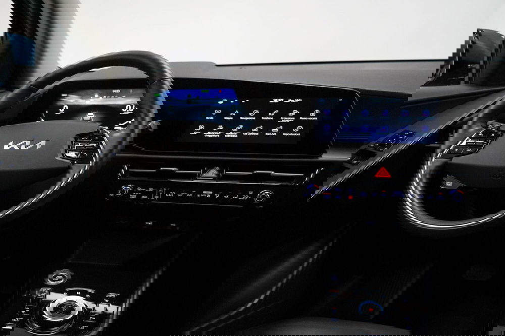 Kia Niro usata a Varese (13)