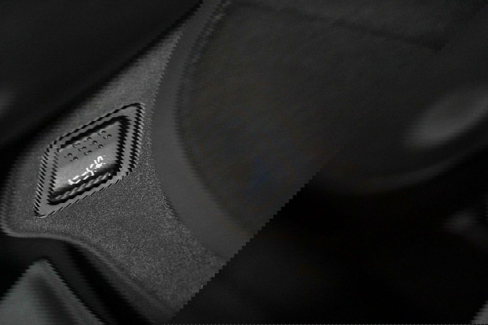 Jeep Renegade usata a Varese (18)