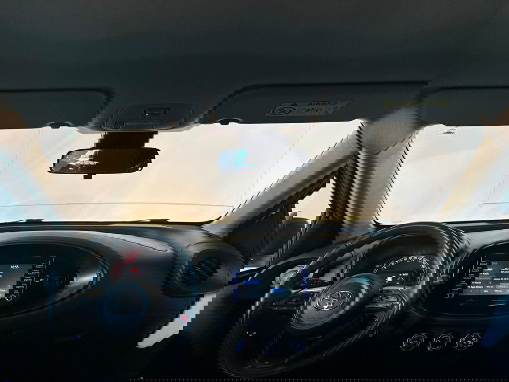 Toyota Aygo X usata a Monza e Brianza (9)