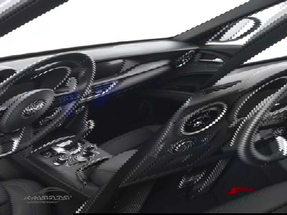 Alfa Romeo Stelvio usata a Perugia (8)