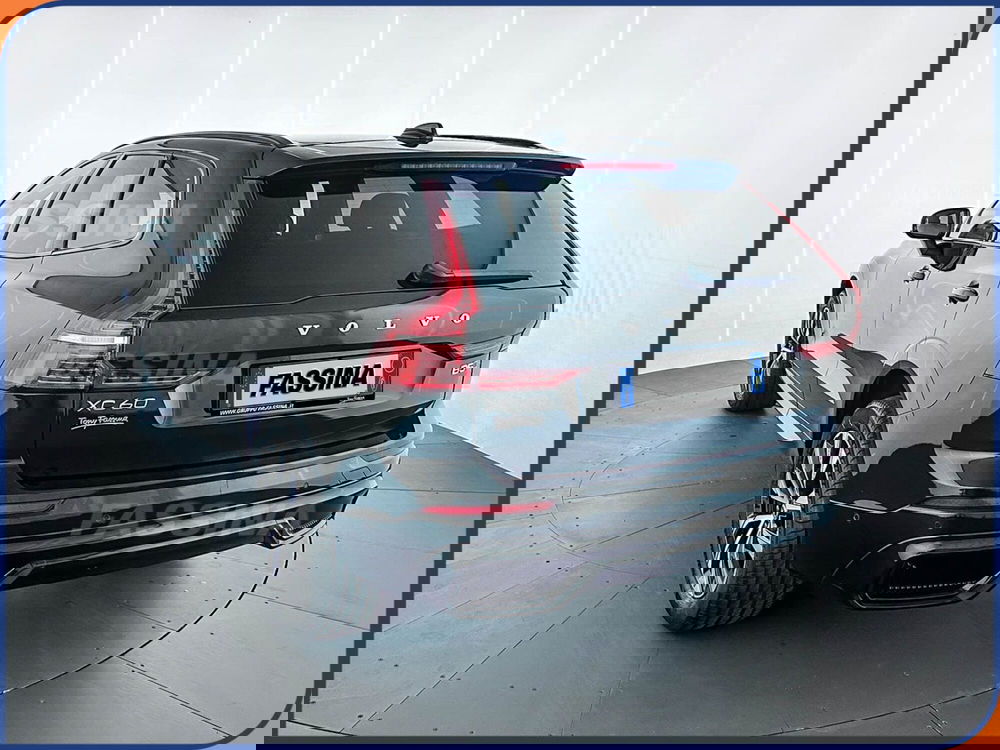 Volvo XC60 usata a Milano (4)