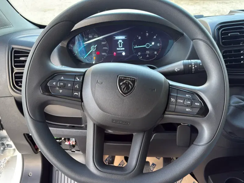 Peugeot Boxer Furgone nuova a Palermo (10)